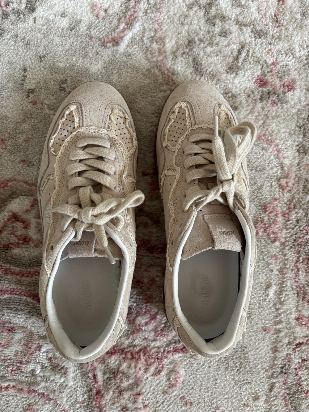 ALOHAS Cream Suede Women's Lace-Up Sneakers